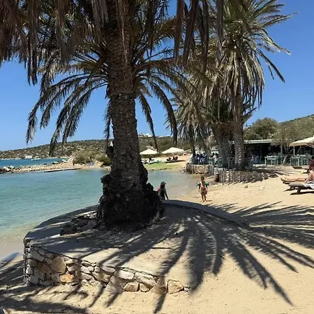 Blue And White View Appartamento Sarakíniko