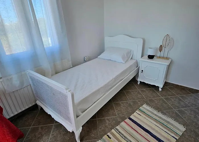 Blue And White View * Sarakíniko