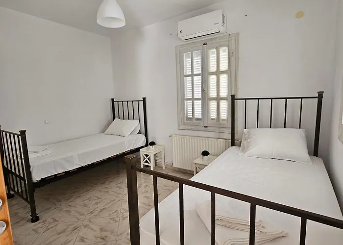 Blue And White View Appartement