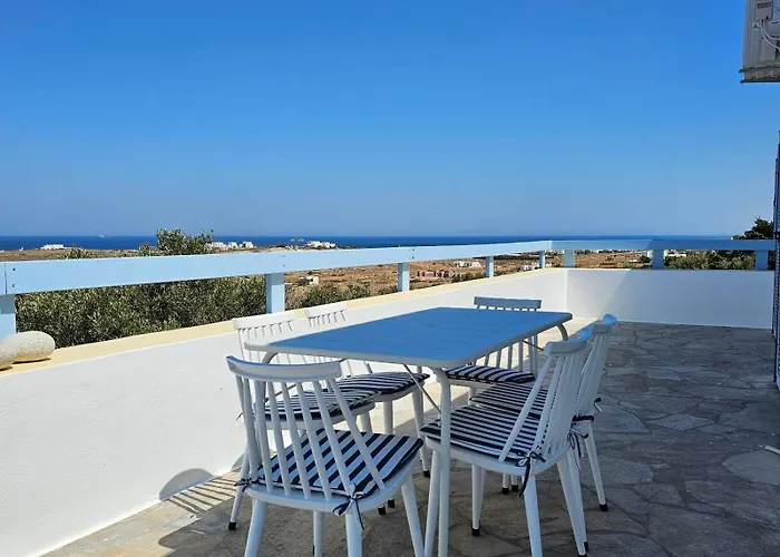 Appartement Blue And White View